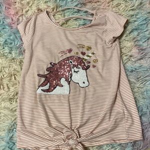 I am selling a kids 7 short sleeve tee.